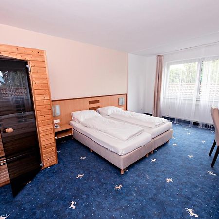 Hotel Wiental Pressbaum Esterno foto