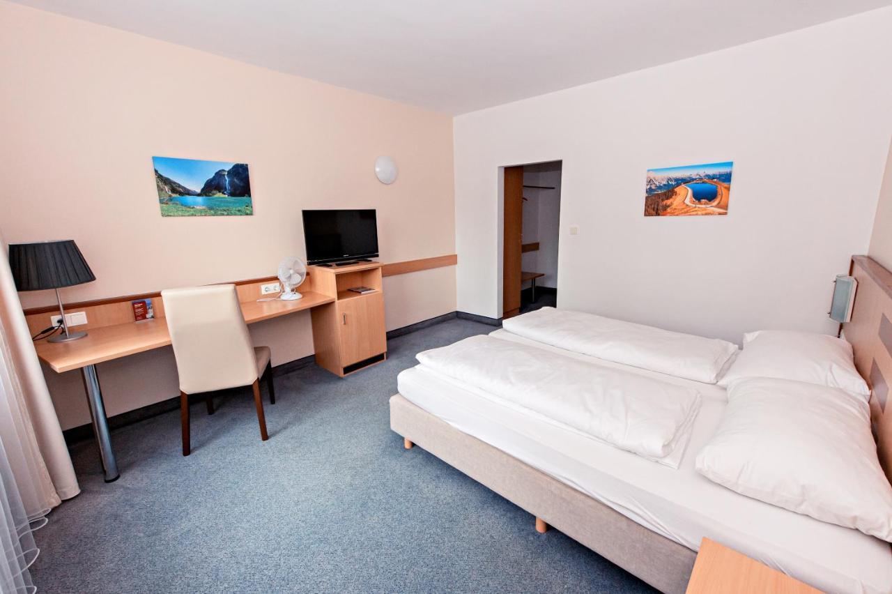 Hotel Wiental Pressbaum Esterno foto