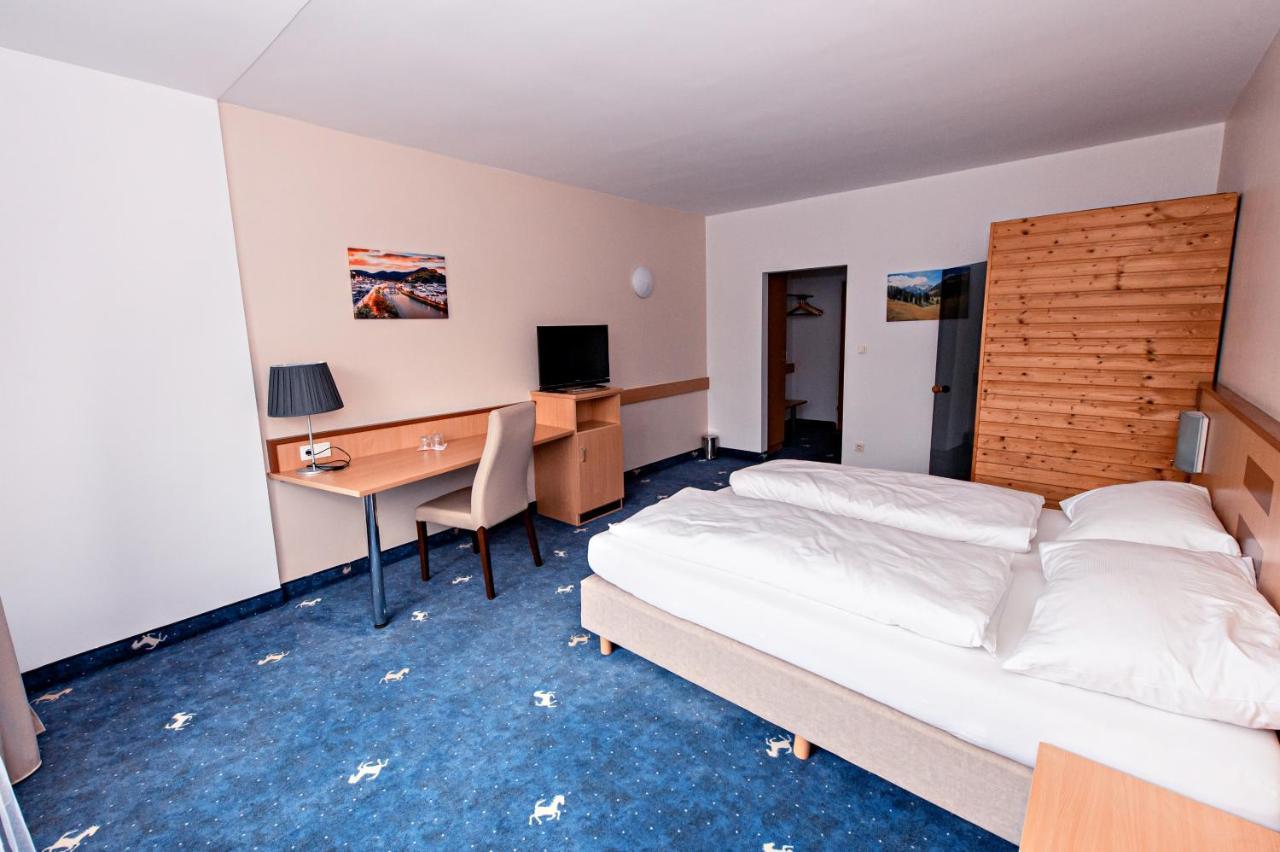 Hotel Wiental Pressbaum Esterno foto